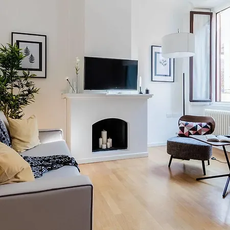 Apartment Joivy Lovely Flat For 5 Close To Sforzesco Castle *