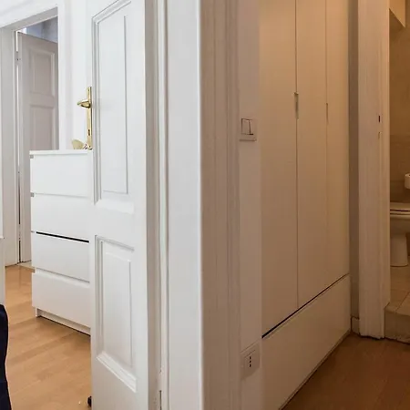 Joivy Lovely Flat For 5 Close To Sforzesco Castle * Milan