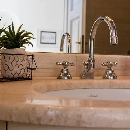 Joivy Lovely Flat For 5 Close To Sforzesco Castle Διαμέρισμα